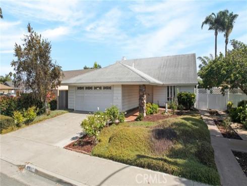 21662  Saluda   Circle, Huntington Beach, CA