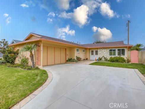 6531  Esta   Circle, Huntington Beach, CA