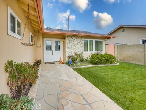 6531  Esta   Circle, Huntington Beach, CA