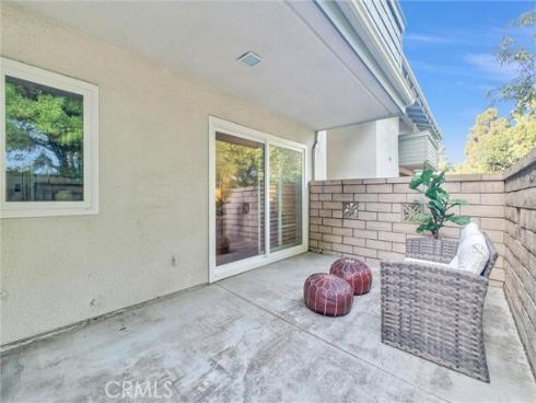 8644  Portola  12B  Court, Huntington Beach, CA