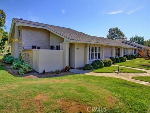 8606  Solano  1002A  Circle, Huntington Beach, CA