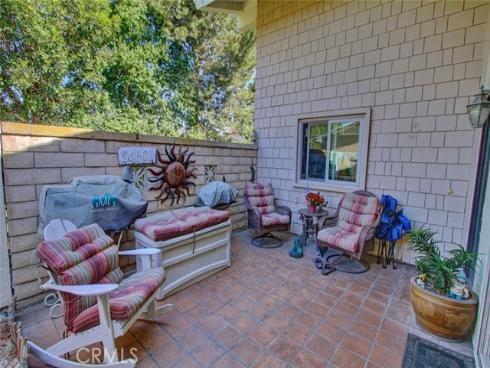 8606  Solano  1002A  Circle, Huntington Beach, CA