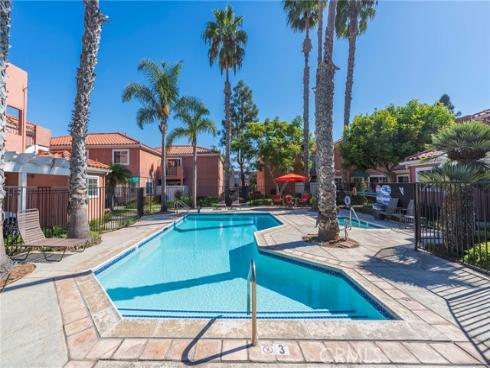 409  Utica  A8  Avenue, Huntington Beach, CA