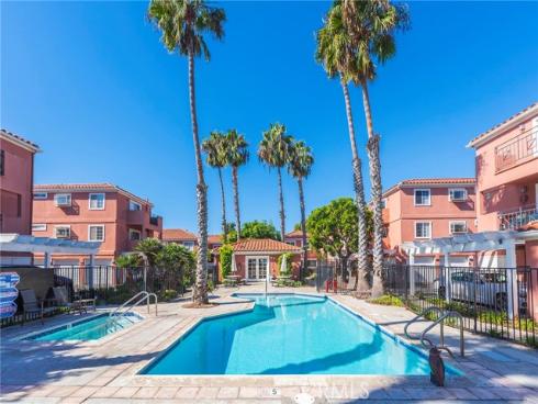 409  Utica  A8  Avenue, Huntington Beach, CA