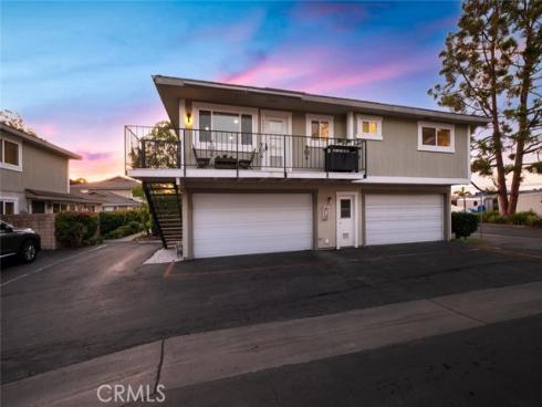 16397  Vista Roma  108  Circle, Huntington Beach, CA