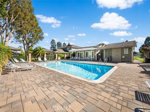 16397  Vista Roma  108  Circle, Huntington Beach, CA