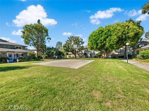 16397  Vista Roma  108  Circle, Huntington Beach, CA