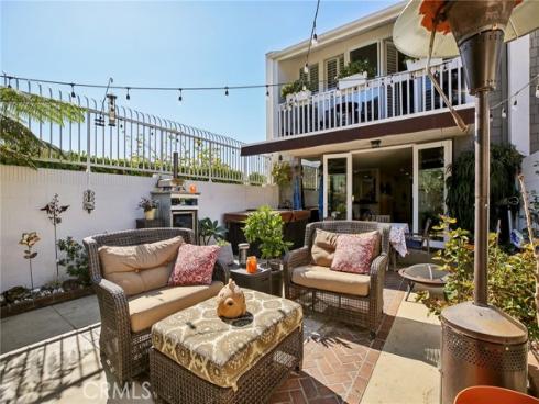 16552  Harbour  14  Lane, Huntington Beach, CA