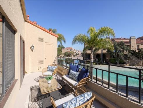 16476  Bordeaux  214  Lane, Huntington Beach, CA