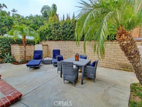 5692  Larkmont Dr  , Huntington Beach, CA