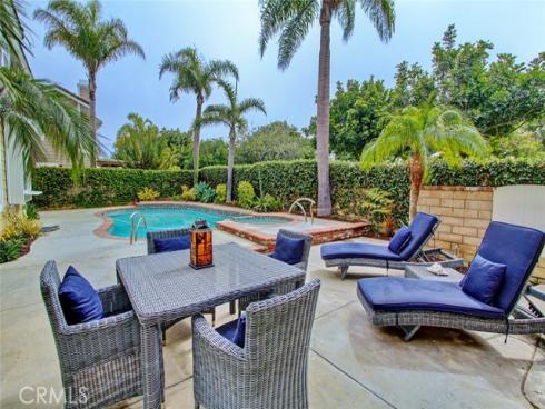 5692  Larkmont Dr  , Huntington Beach, CA