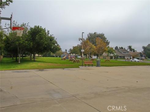 5692  Larkmont Dr  , Huntington Beach, CA