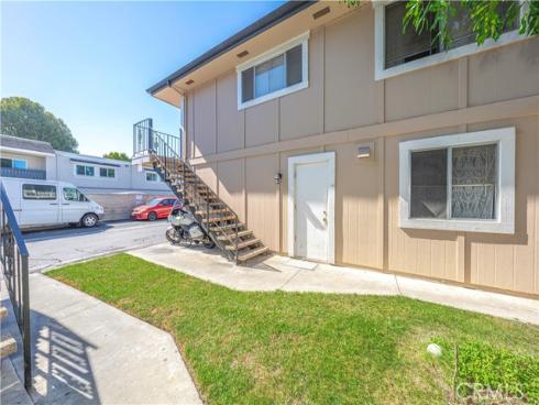 7808  Arbor  72D  Circle, Huntington Beach, CA