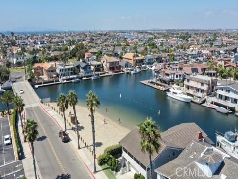 17041  Malta   Circle, Huntington Beach, CA