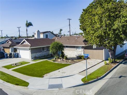 8931  Breakers   Drive, Huntington Beach, CA