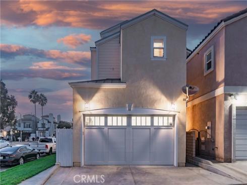 402  22nd   Street, Huntington Beach, CA