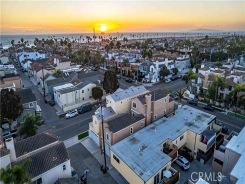 402  22nd   Street, Huntington Beach, CA