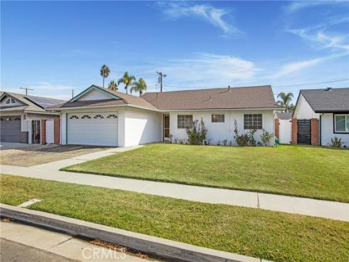 20052  Shorewood   Circle, Huntington Beach, CA