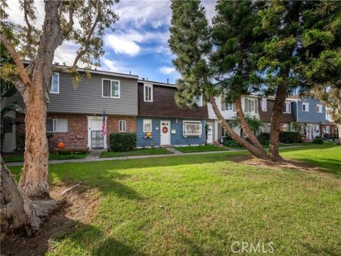 8215  Deerfield   Drive, Huntington Beach, CA