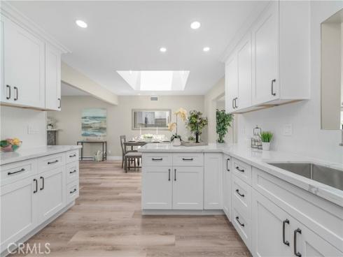 5562  Edinger   Avenue, Huntington Beach, CA