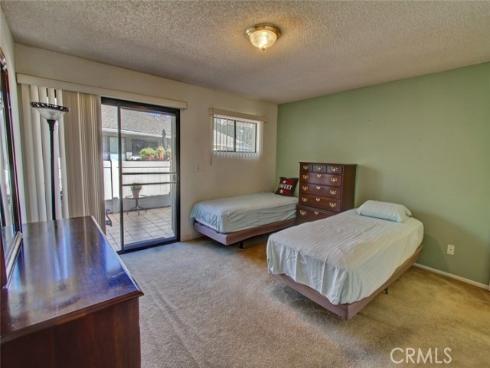 8933  Amador  1315A  Circle, Huntington Beach, CA