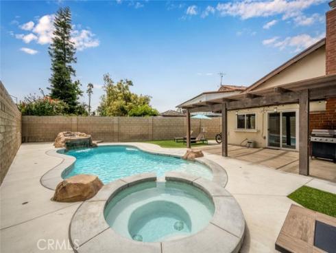 20462  Running Springs   Lane, Huntington Beach, CA