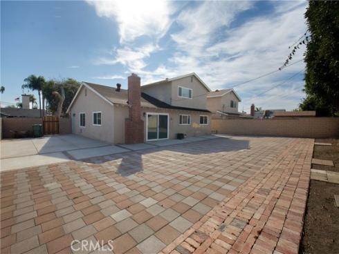 9451  Hyannis Port   Drive, Huntington Beach, CA