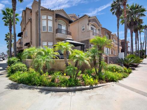 122  19th   Street, Huntington Beach, CA