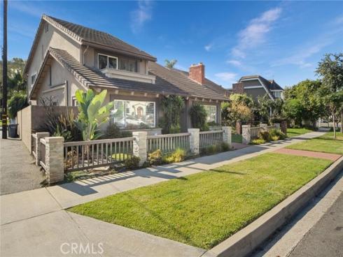 816  13th   Street, Huntington Beach, CA