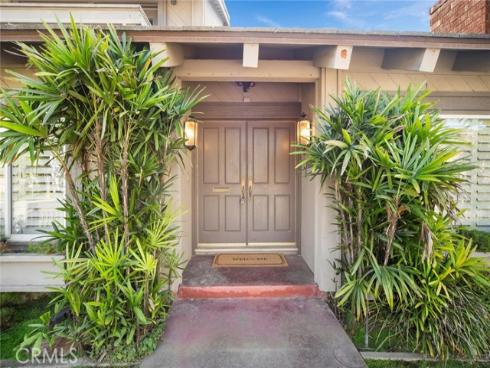 816  13th   Street, Huntington Beach, CA