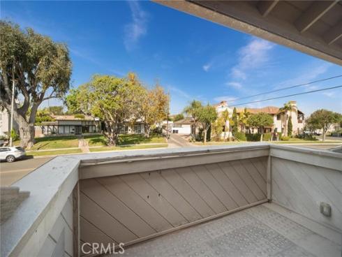 816  13th   Street, Huntington Beach, CA