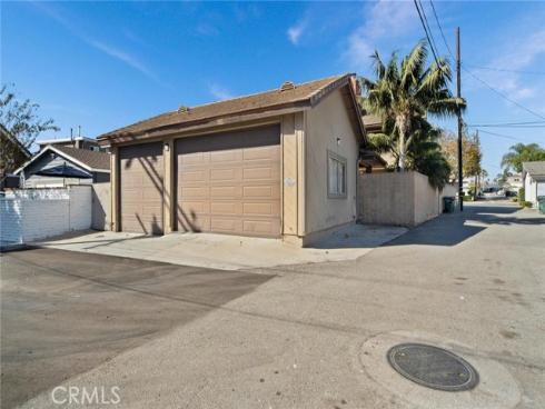 816  13th   Street, Huntington Beach, CA