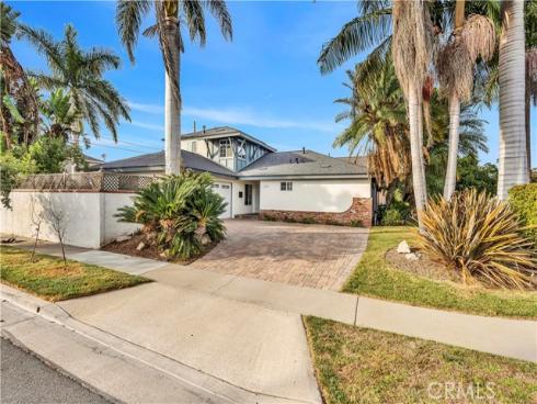 16821  Montclair   Lane, Huntington Beach, CA