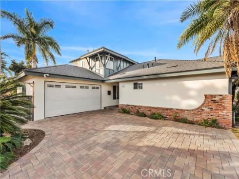 16821  Montclair   Lane, Huntington Beach, CA