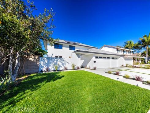 6921  Vista Del Sol   Drive, Huntington Beach, CA