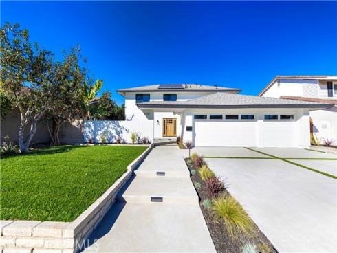 6921  Vista Del Sol   Drive, Huntington Beach, CA