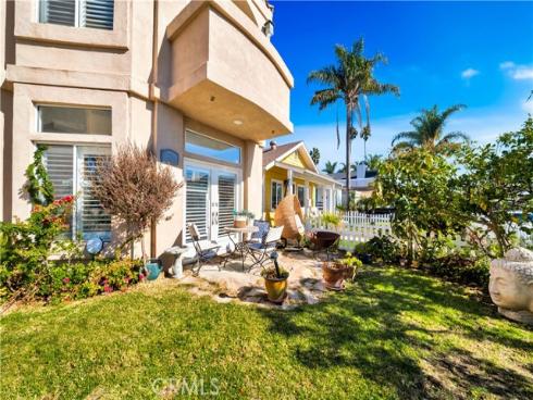 221  Elmira   Avenue, Huntington Beach, CA