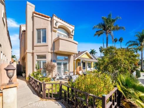 221  Elmira   Avenue, Huntington Beach, CA