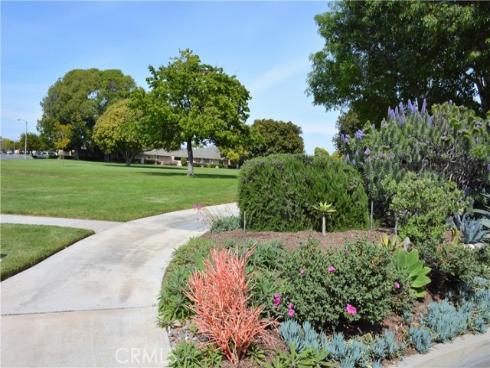 8566  Colusa  903A  Circle, Huntington Beach, CA