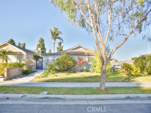 5101  Robinwood   Drive, Huntington Beach, CA