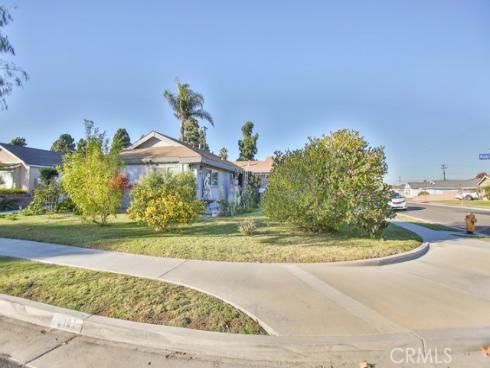 5101  Robinwood   Drive, Huntington Beach, CA