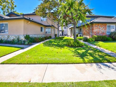 16631  Viewpoint  9A  Lane, Huntington Beach, CA