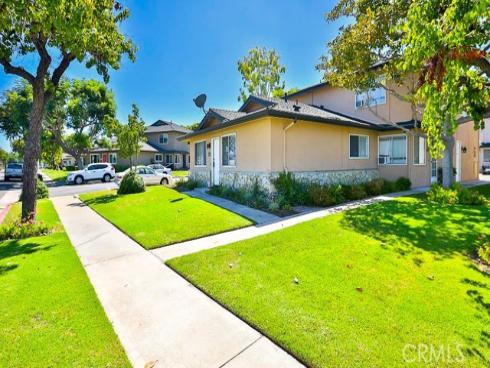 16631  Viewpoint  9A  Lane, Huntington Beach, CA