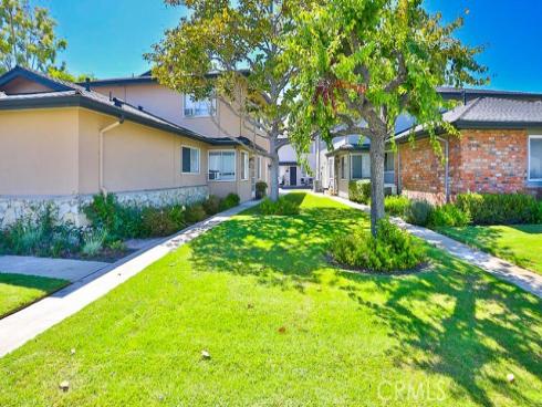 16631  Viewpoint  9A  Lane, Huntington Beach, CA