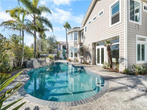 6692  Alamitos   Circle, Huntington Beach, CA