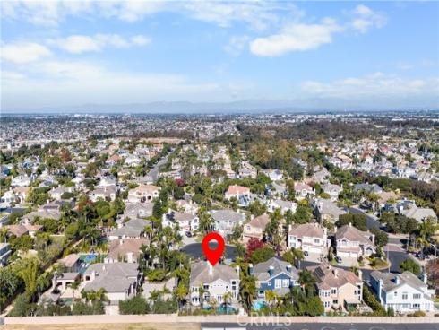 6692  Alamitos   Circle, Huntington Beach, CA