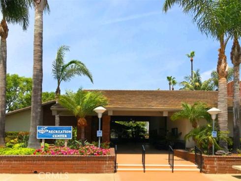 8566  Van Ness  24H  Court, Huntington Beach, CA