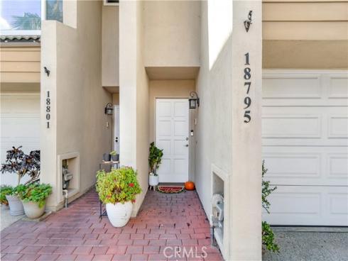 18795  Club   Lane, Huntington Beach, CA