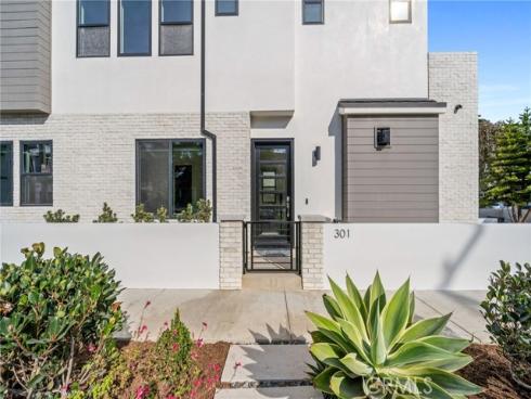 301  12th   Street, Huntington Beach, CA