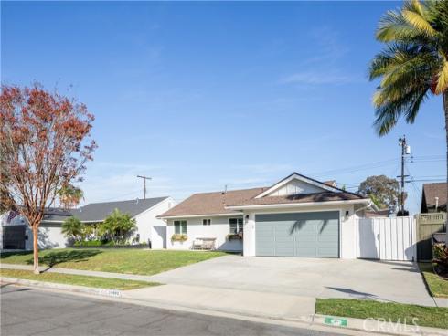 20092  Shorewood   Circle, Huntington Beach, CA